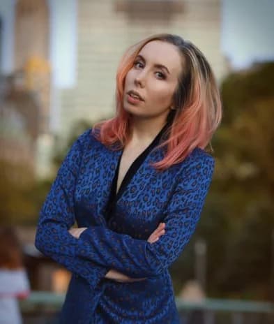 Portrait of Katie Sicking